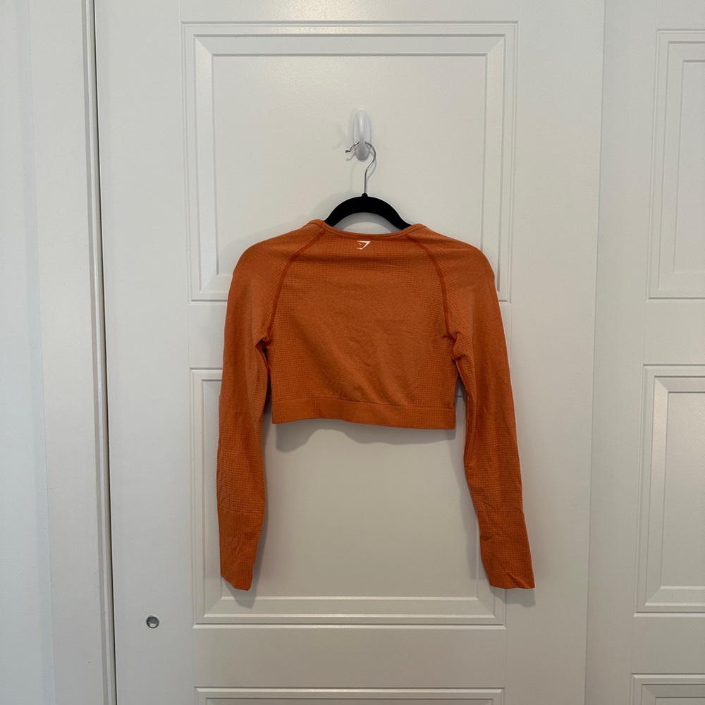 Gymshark Long Sleeve Crop Top - Picture 2 of 4